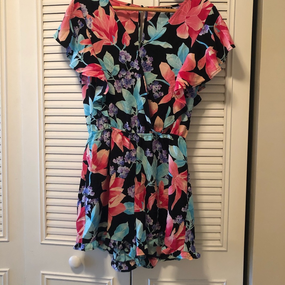 Floral Romper by CottonOn - Picture 3 of 3